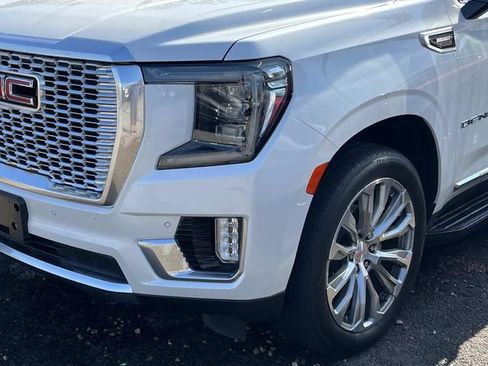 Used 2022 GMC Yukon Denali AWD/4WD image 7
