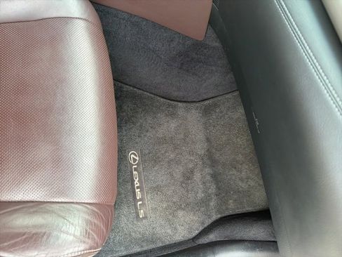 Used 2017 Lexus LS 460 AWD image 29