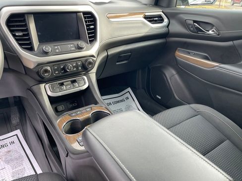 Used 2023 GMC Acadia SLE w/ Driver Convenience Package image 20