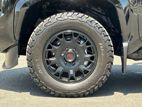 Used 2026 Toyota Tacoma SR5 AWD/4WD image 22