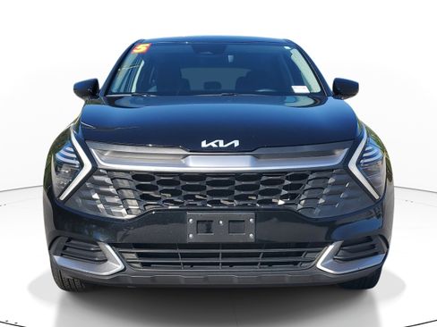 Used 2025 Kia Sportage LX AWD/4WD image 2