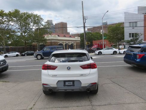 Used 2018 BMW X2 xDrive28i w/ M SportX Package AWD/4WD image 8
