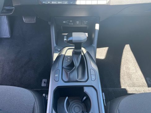 Used 2025 Kia K4 FWD image 40