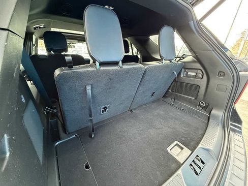 Used 2024 Ford Explorer ST-Line w/ Class IV Trailer Tow Package image 31