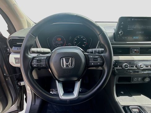 Certified 2024 Honda Pilot EX-L image 10