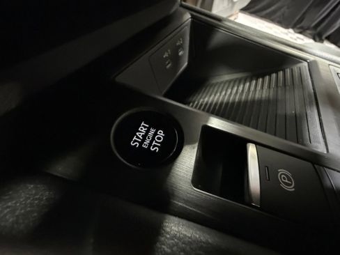 New 2026 Nissan Kicks S image 30