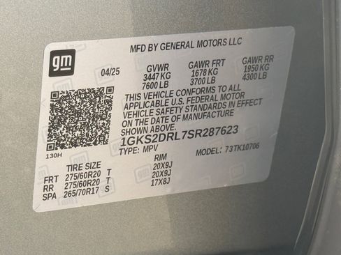Used 2025 GMC Yukon Denali AWD/4WD image 32