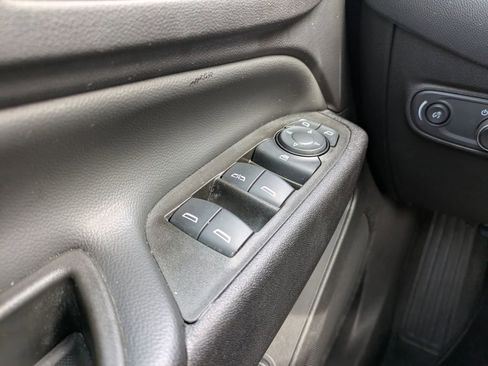 Used 2024 Chevrolet Equinox LT image 25