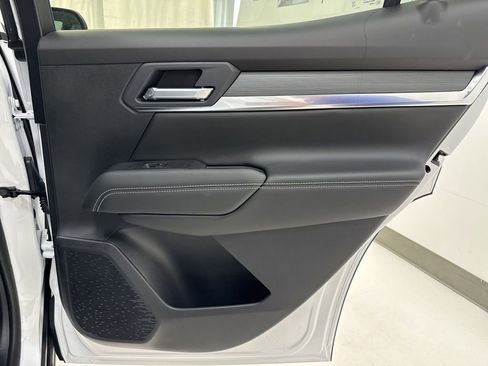 New 2026 GMC Terrain Elevation w/ Elevation Premium Package image 11