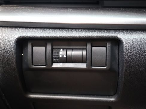 Used 2024 Subaru Impreza 2.0i Sport AWD/4WD image 18