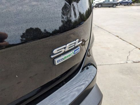 Used 2019 Ford Edge SEL w/ Equipment Group 201A image 13
