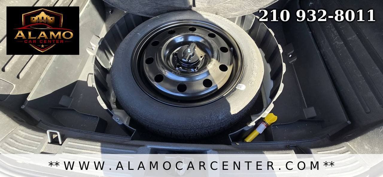 Used 2012 Lincoln MKX AWD image 26