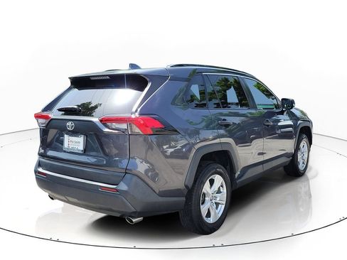 Used 2021 Toyota RAV4 XLE AWD/4WD image 6