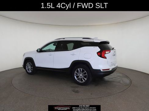 Used 2023 GMC Terrain SLT image 10