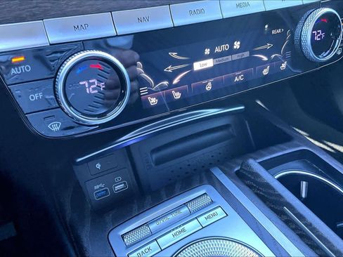 Used 2021 Genesis G80 3.5T w/ Prestige Package image 31