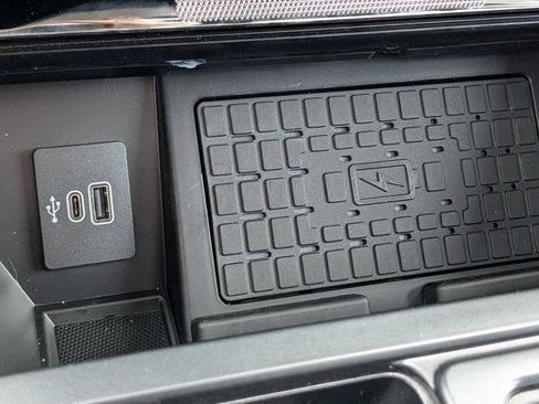 New 2025 Ford F150 Lightning Lariat image 28