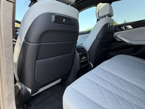 Used 2026 BMW X6 xDrive40i image 19