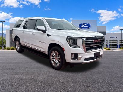 Used 2022 GMC Yukon XL SLT w/ SLT Premium Package