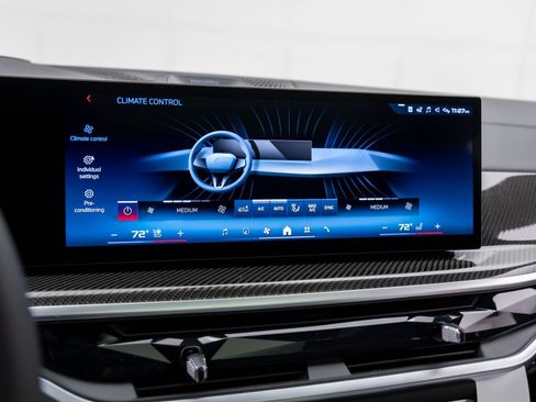 New 2026 BMW X5 M60i image 26