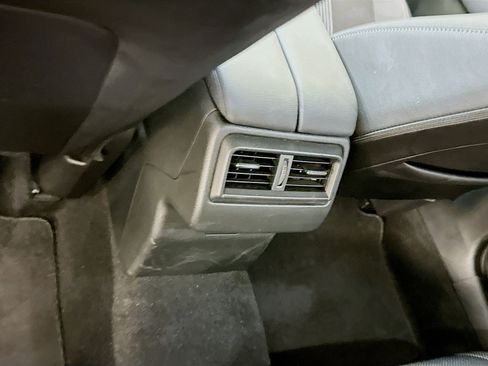 Used 2025 MAZDA CX-50 AWD 2.5 S w/ Premium Package image 28