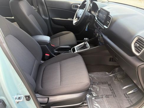 Certified 2026 Hyundai Venue SE FWD image 13