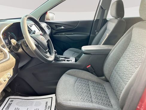 Used 2024 Chevrolet Equinox LT FWD image 23