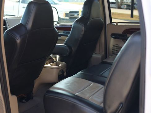 Used 2005 Ford Excursion Eddie Bauer image 18