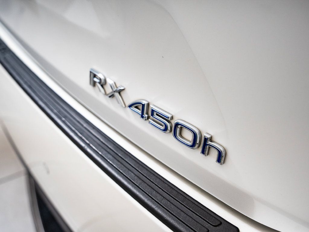 Used 2019 Lexus RX 450h AWD w/ Navigation Package image 16
