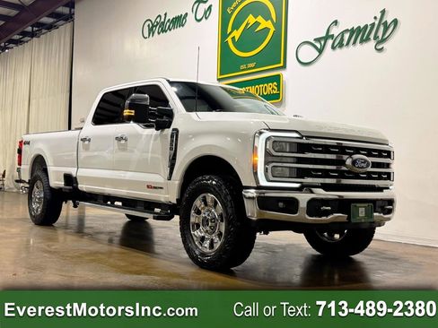 Used 2024 Ford F350 Lariat w/ Chrome Package AWD/4WD image 1