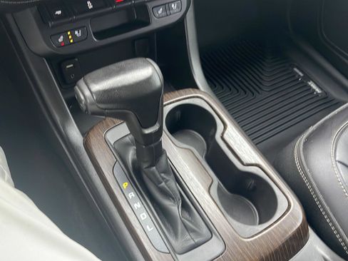 Used 2018 GMC Canyon Denali image 11