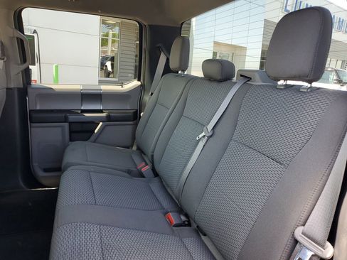 Used 2020 Ford F150 XLT w/ Equipment Group 302A Luxury AWD/4WD image 29