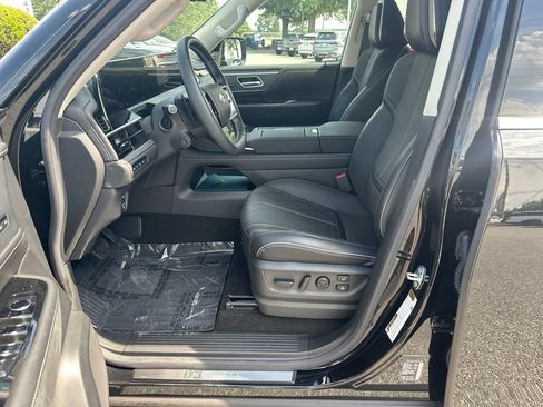 Certified 2025 INFINITI QX80 Sensory AWD/4WD image 9