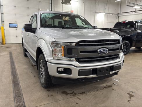 Used 2018 Ford F150 XLT w/ Equipment Group 302A Luxury image 3
