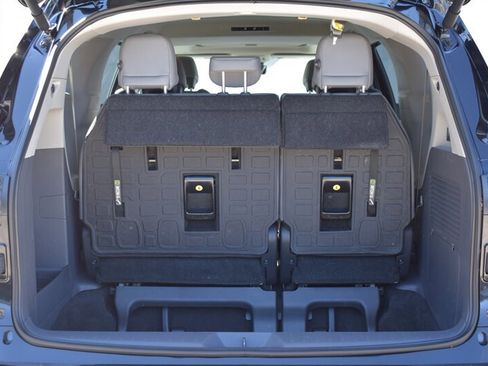 Used 2024 Toyota Sienna Limited AWD/4WD image 35