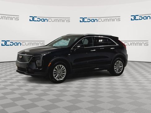 Used 2024 Cadillac XT4 Premium Luxury FWD image 4