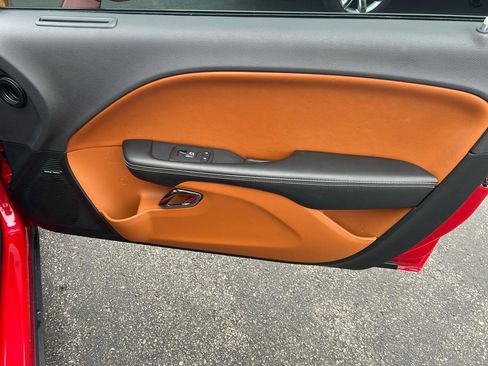 Used 2016 Dodge Challenger SRT Hellcat image 16