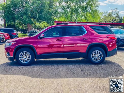 Used 2020 Chevrolet Traverse LT FWD image 5