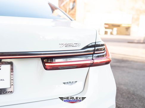 Used 2020 BMW 750i xDrive w/ Executive Package image 52
