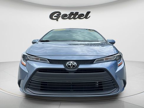Used 2024 Toyota Corolla LE FWD image 2