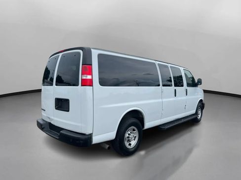 Used 2022 Chevrolet Express 3500 LS RWD image 9