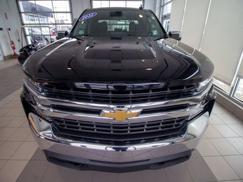 Certified 2022 Chevrolet Silverado 1500 LT image 3