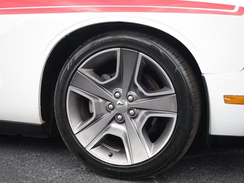 Used 2013 Dodge Challenger R/T RWD image 20