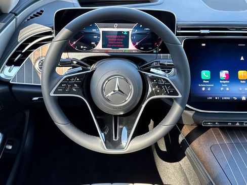 New 2026 Mercedes-Benz E 350 4MATIC Sedan image 17