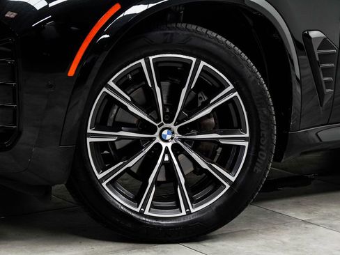 Used 2026 BMW X5 xDrive40i AWD/4WD image 3