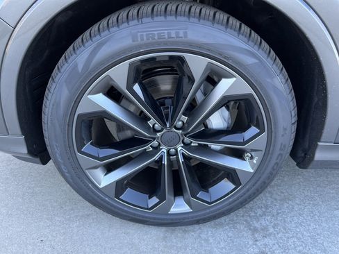 New 2026 Audi Q7 3.0T Premium Plus AWD/4WD image 12
