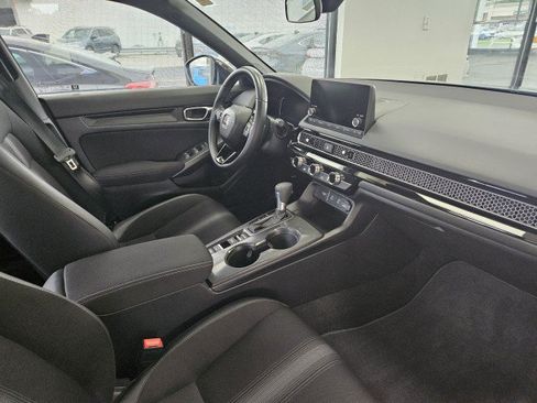 Used 2025 Honda Civic Sport image 12