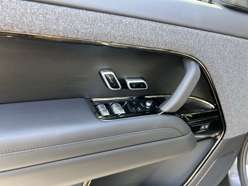 Certified 2025 Land Rover Range Rover Sport Autobiography AWD/4WD image 16