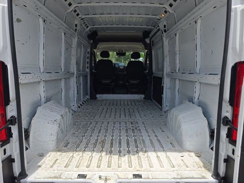 Used 2023 RAM ProMaster 2500 FWD image 6