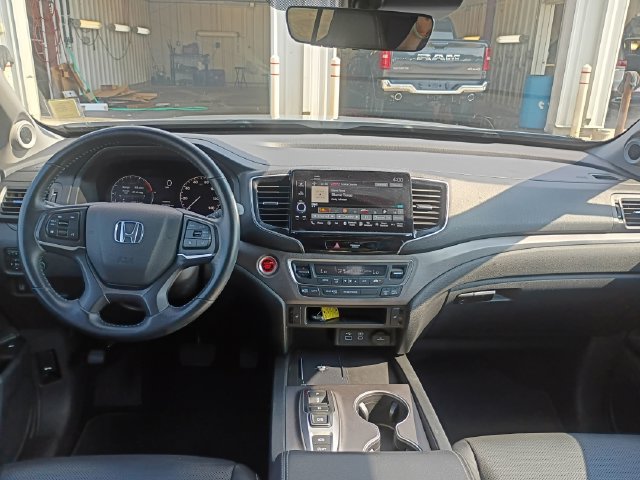 Used 2025 Honda Ridgeline RTL image 12