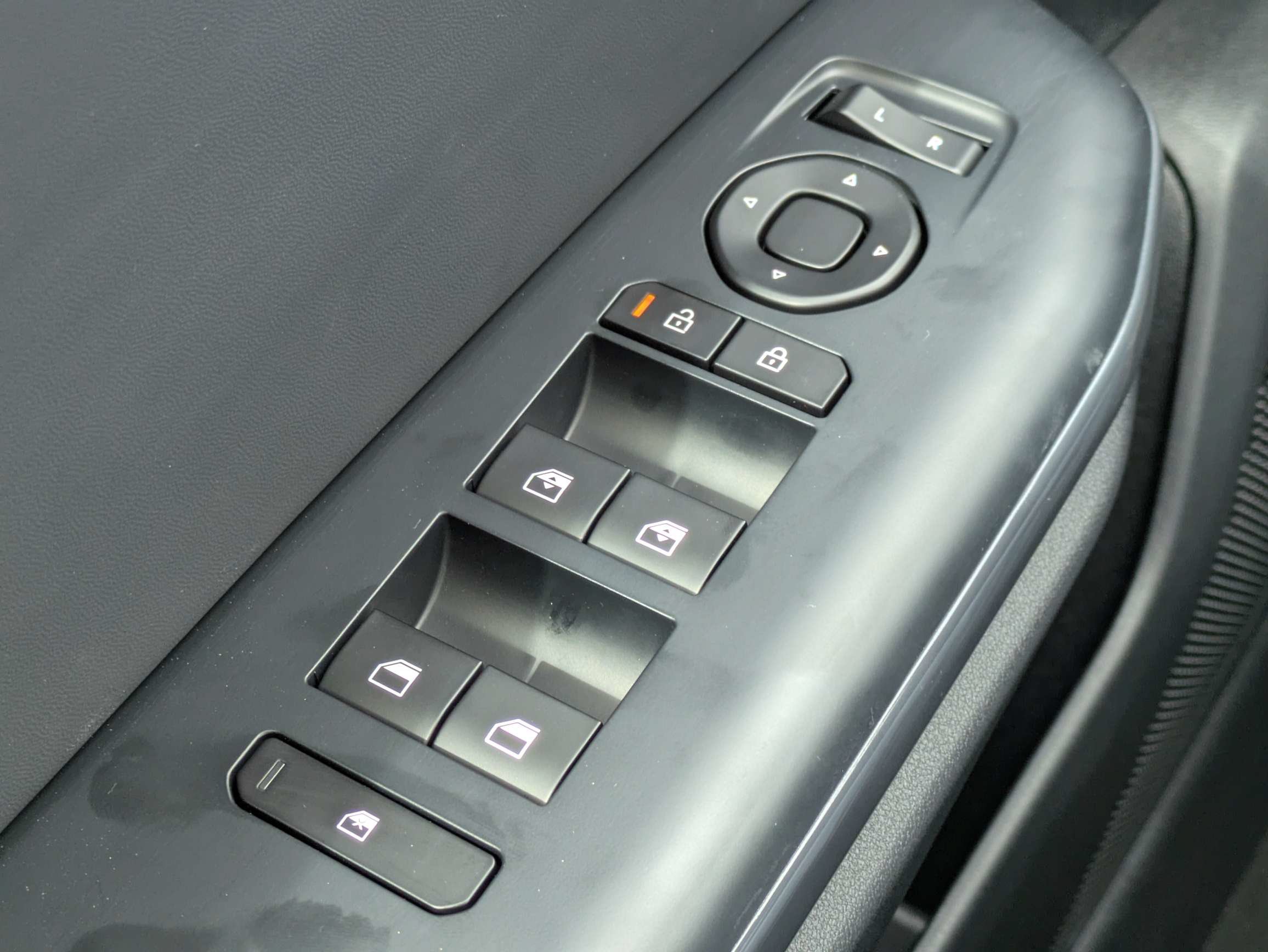 New 2026 Kia K4 EX FWD image 25